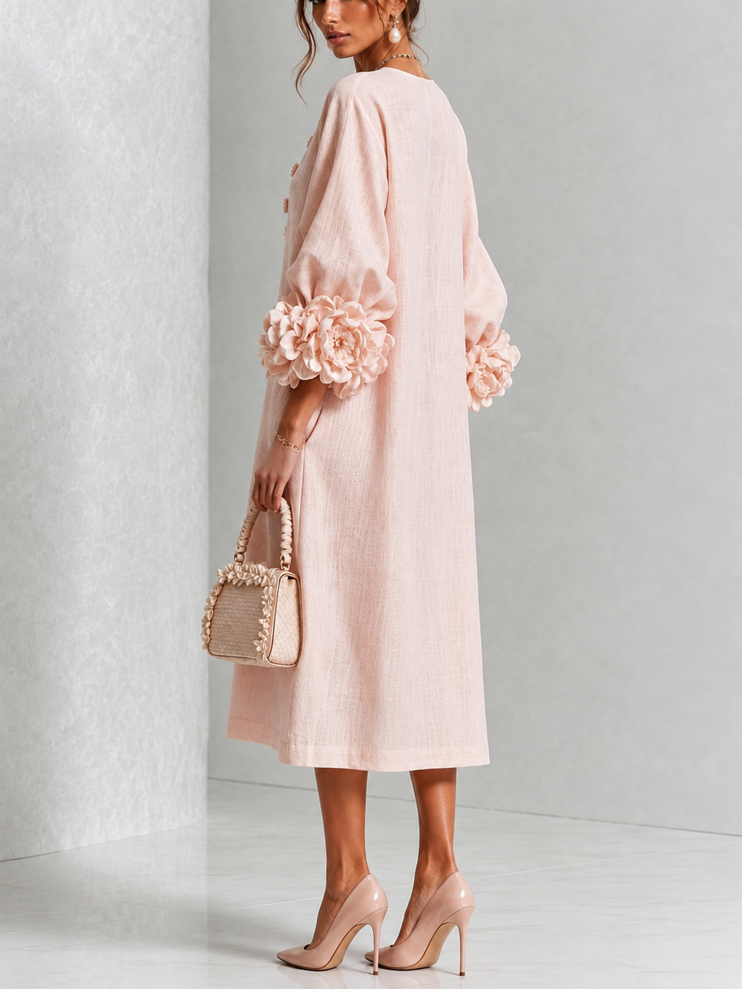 Rosélia – Robe Midi Fleurie à Boutons Délicats