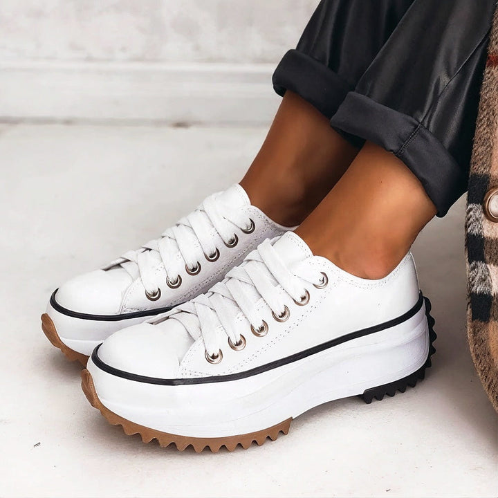 Erika | Chaussures de confort pour femmes à enfiler avec semelle crantée