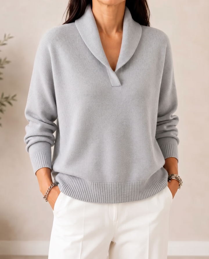 Pull à col en V en maille douce pour femme